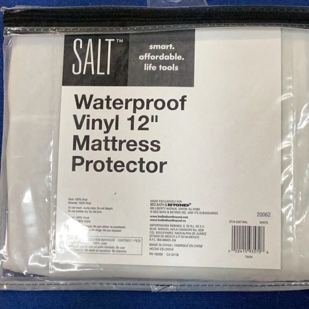 SALT Vinyl Waterproof 12 inch Mattress Cover - twin - new